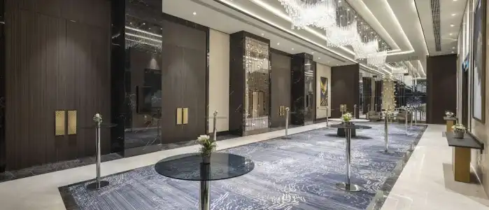 DoubleTree by Hilton - 30