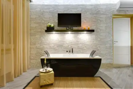 Excellence Suite - 165