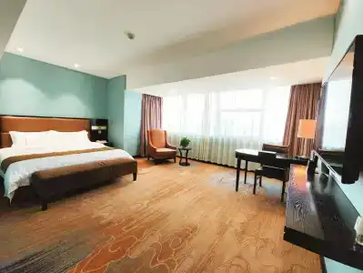 Skyline Plaza - 2