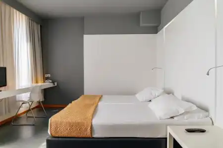 Basic Braga by Axis - 32