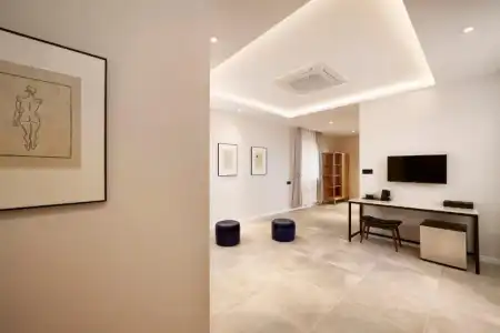 Hongdan - 12