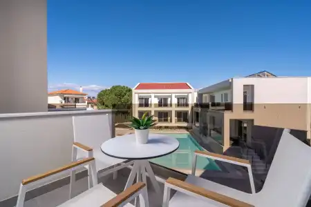 Mirablue Luxury Residences - 52