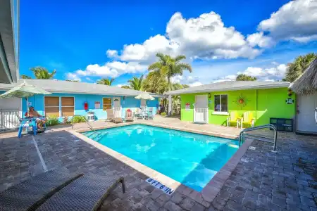 Siesta Key Beachside Villas - 6