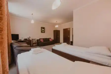 Cesarski - 7