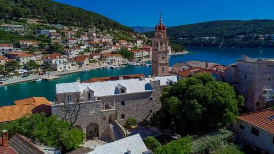 Puteus Palace Brac - 50