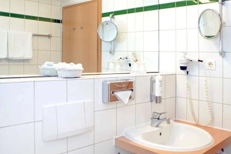 Best Western Macrander Dresden - 54