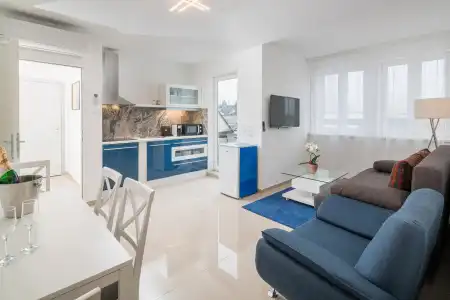 Best Western Plus Celebrity Suites - 42