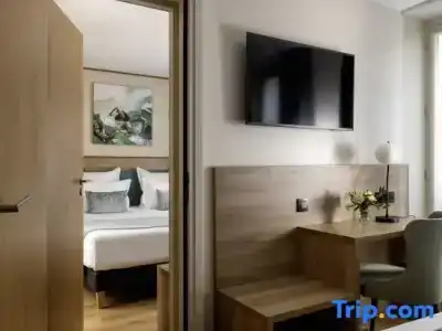 Hôtel Théorème - 182