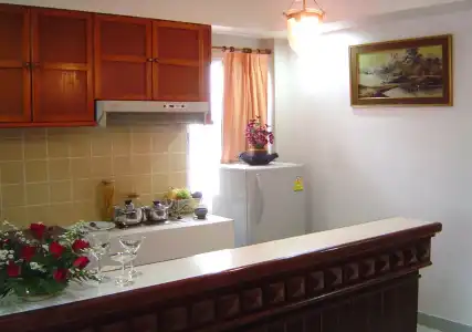 Sunset Mansion - 11