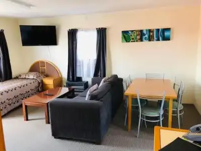 New Haven Motel - 56