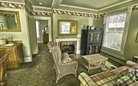 Centrella, A Kirkwood Collection - 8