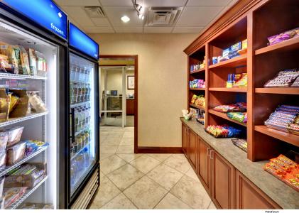 Hampton Inn & Suites Reno - 23