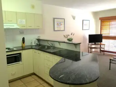 Inn Cairns Boutique Apartments - 15
