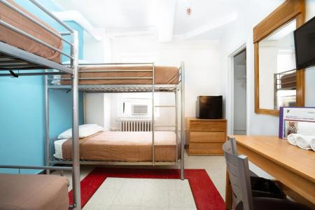 West Side YMCA Hostel - 45