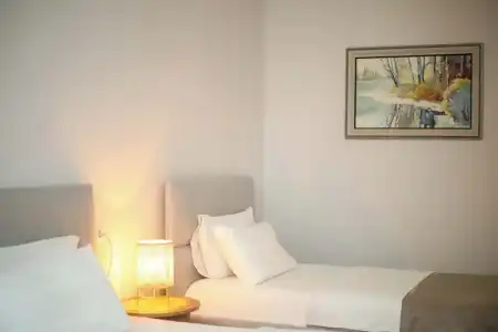 Vlora International - 53