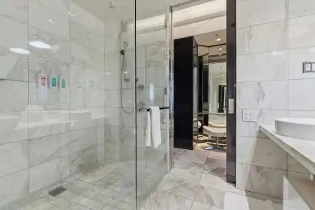 Beautiful Palms Place Suite - 261