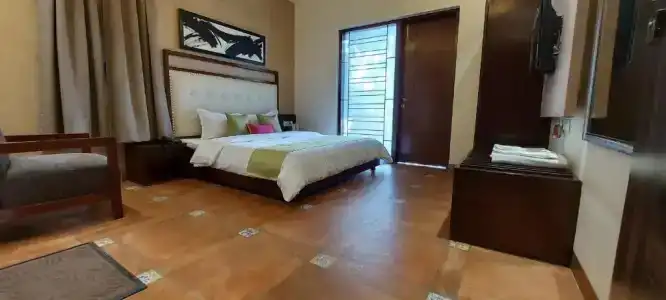 The Palm Aryan - A Boutique - 24