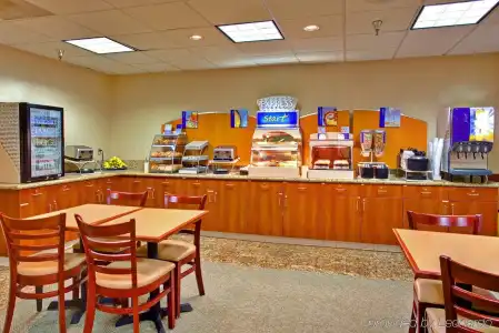 Holiday Inn Express San Diego Downtown by IHG - 20