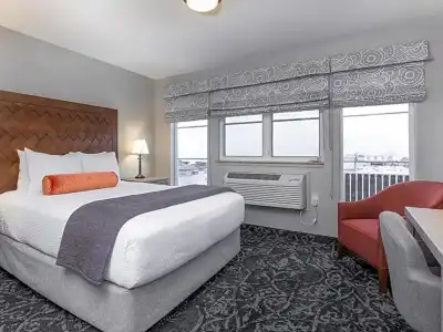 Mediterranean Inn - 22