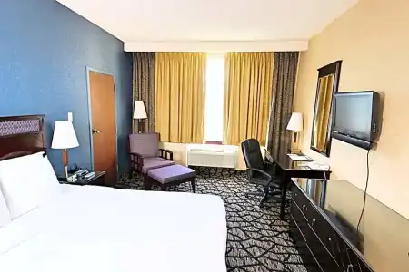 Empire Suites - 44