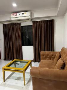 Mall Suites - 546