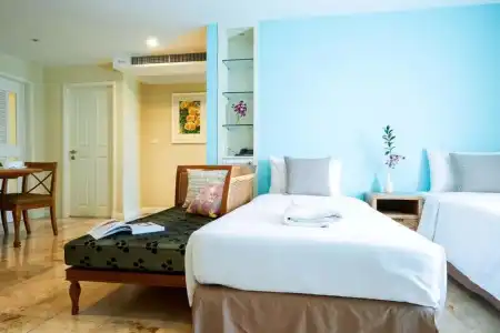 Sabai Sathorn - 135