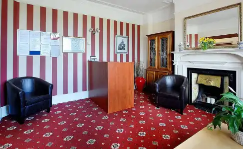 Sportsview Guest House - 16