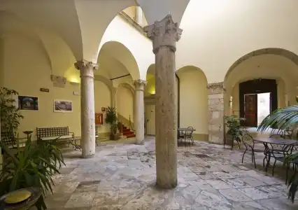 Palazzo Guiderocchi - 17