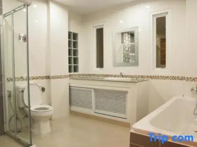 V Place Residence - 42