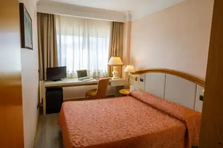 Perugia Plaza - 60