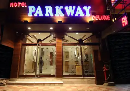 Parkway Deluxe - 0
