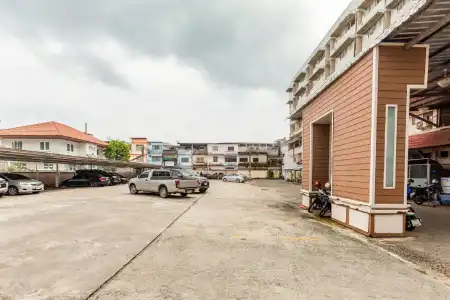 Grand Thara - 13