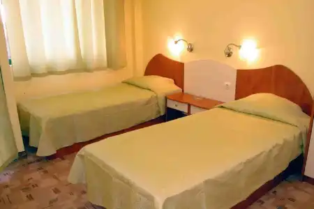 Silver - All Inclusive & Free Parking - 4