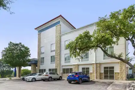 Comfort Suites Medical Center near Six Flags - 26