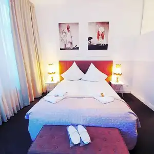 MAISON MARSIL Boutique - 44