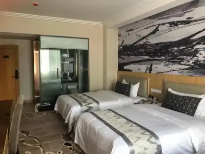 St. Moritz Business - 5