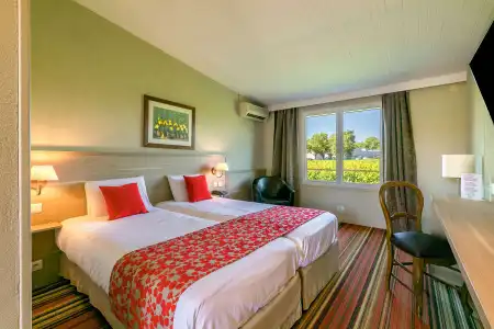 KYRIAD PRESTIGE BEAUNE - Le Panorama - 46