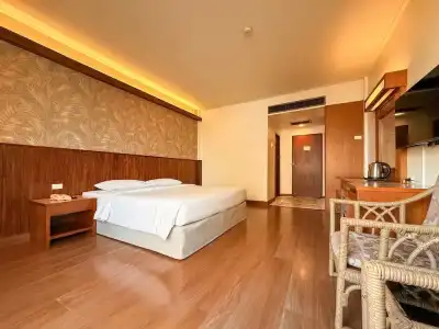 Golden Beach Pattaya - 54