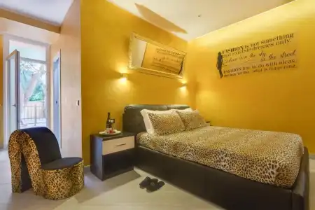 Excellence Suite - 90