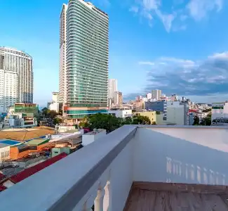 Seven Seas and Apartment - 106