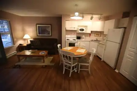 Times Square Suites - 87