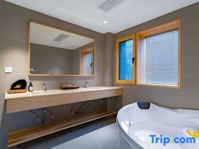 Route Inn Hakata Ekimae - 100