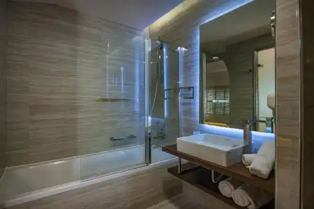 Alexandra Beach Resort & Spa - 97
