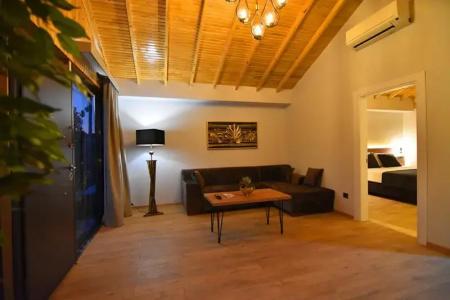 Green Palace Suite - 125