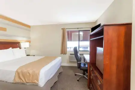 Knights Inn Downtown Los Angeles - 18