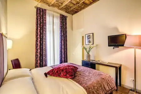 Trevi Beau Boutique - 22