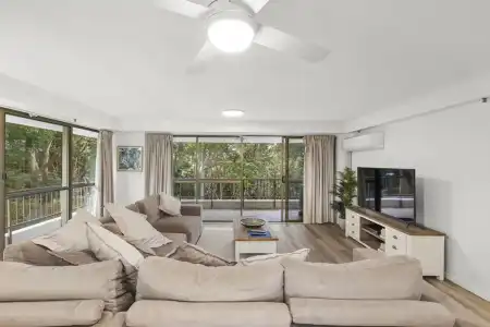 Gemini Court Holiday Apartments - 304