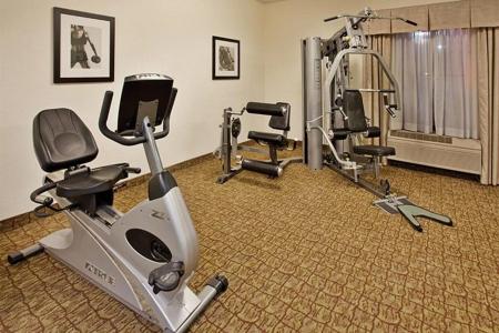 Comfort Inn & Suites Saint Louis Lafayette Square - 9