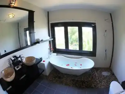 East West Villa - 31
