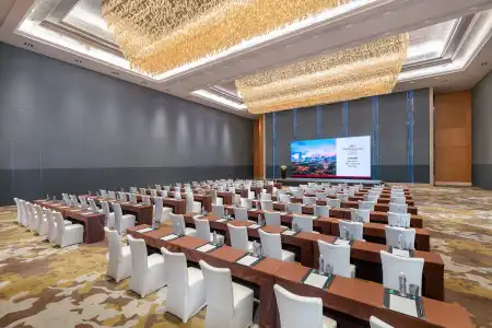 Crowne Plaza Xian by IHG - 17
